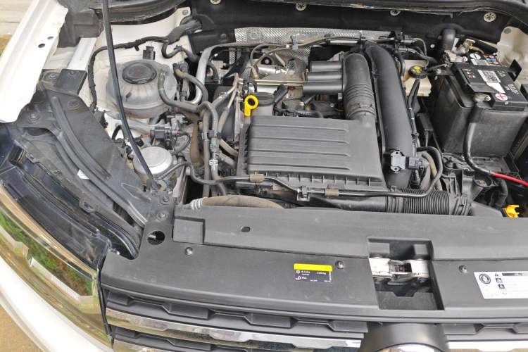 Used Volkswagen Tharu 2021 280TSI Two-Wheel-Drive Luxury Plus Edition Engine Bay Right