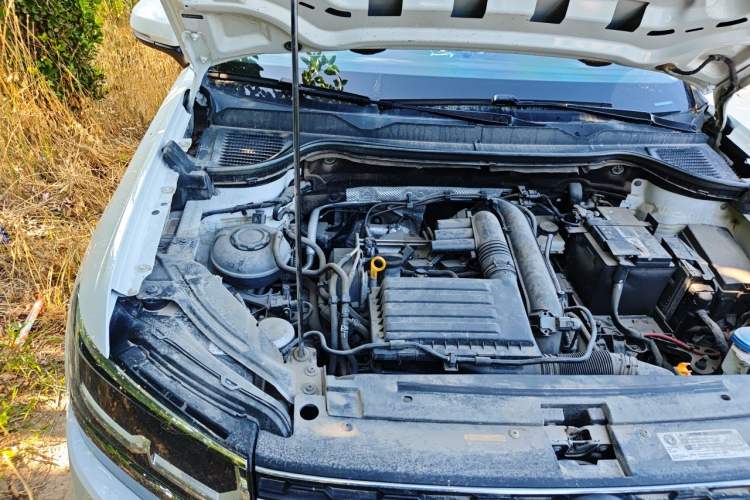 Used Volkswagen Tharu 2021 280TSI Two-Wheel-Drive Luxury Edition Engine Bay Right