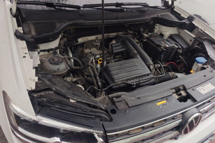Used Volkswagen Tharu 2021 280TSI Two-Wheel-Drive Luxury Plus Edition Engine Bay Right