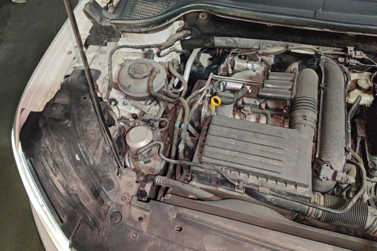 Used Volkswagen Tharu 2021 280TSI Two-Wheel-Drive Luxury Plus Edition Engine Bay Right