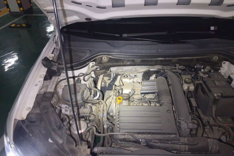 Used Volkswagen Tharu 2021 280TSI Two-Wheel-Drive Luxury Plus Edition Engine Bay Right