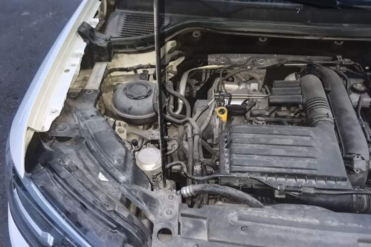 Used Volkswagen Tharu 2021 280TSI Two-Wheel-Drive Luxury Edition Engine Bay Right