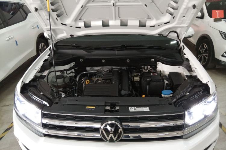 Used Volkswagen Tharu 2021 280TSI Two-Wheel-Drive Luxury Plus Edition Engine Bay