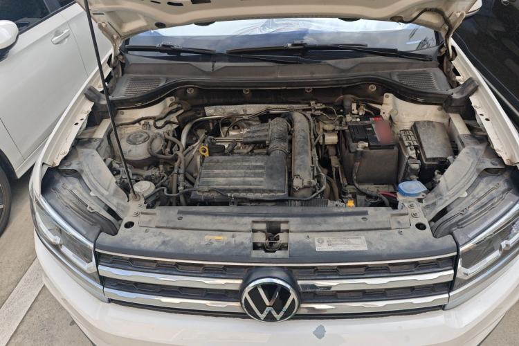 Used Volkswagen Tharu 2021 280TSI Two-Wheel-Drive Luxury Plus Edition Engine Bay
