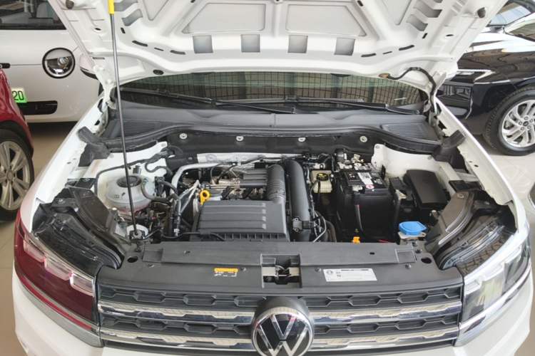 Used Volkswagen Tharu 2021 280TSI Two-Wheel Drive Trend Edition Engine Bay