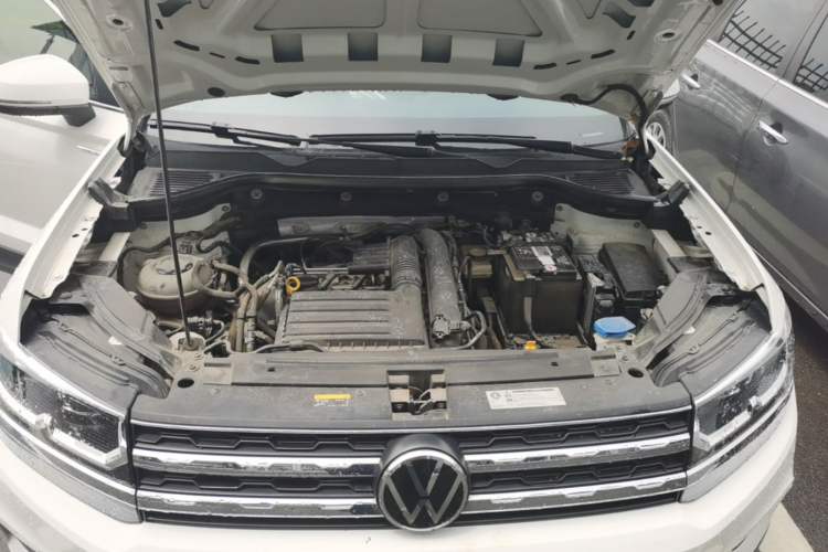 Used Volkswagen Tharu 2021 280TSI Two-Wheel-Drive Luxury Plus Edition Engine Bay