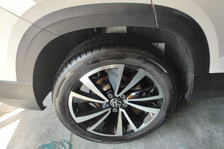Used Volkswagen Tharu 2021 280TSI Two-Wheel-Drive Luxury Plus Edition Exterior 2