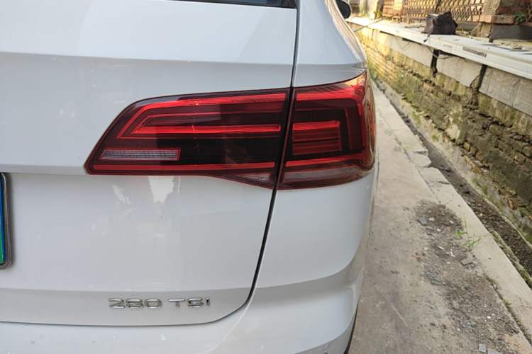 Used Volkswagen Tharu 2021 280TSI Two-Wheel Drive Comfort Edition Exterior 3