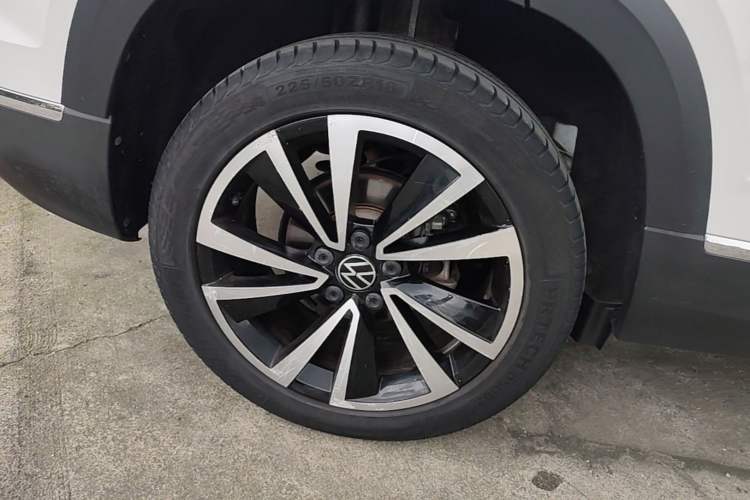 Used Volkswagen Tharu 2021 330TSI All-Wheel Drive Luxury PLUS Version Exterior 5