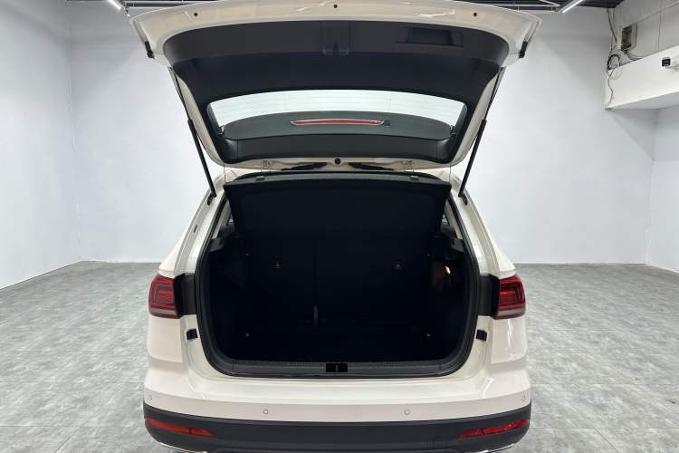 Used Volkswagen Tharu 2021 280TSI Two-Wheel-Drive Luxury Plus Edition Exterior 9