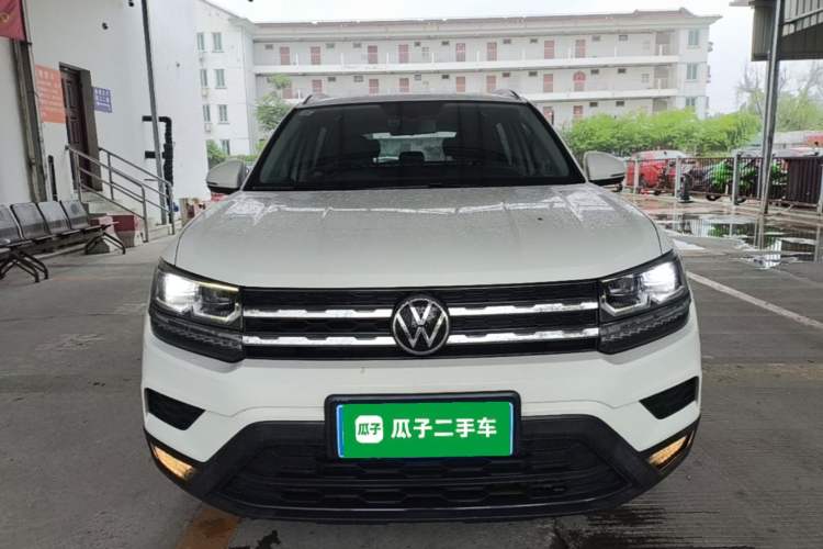 Used Volkswagen Tharu 2021 280TSI Two-Wheel-Drive Luxury Plus Edition Front