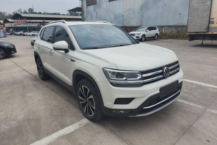 Used Volkswagen Tharu 2021 330TSI All-Wheel Drive Luxury PLUS Version Front Right 45 Deg