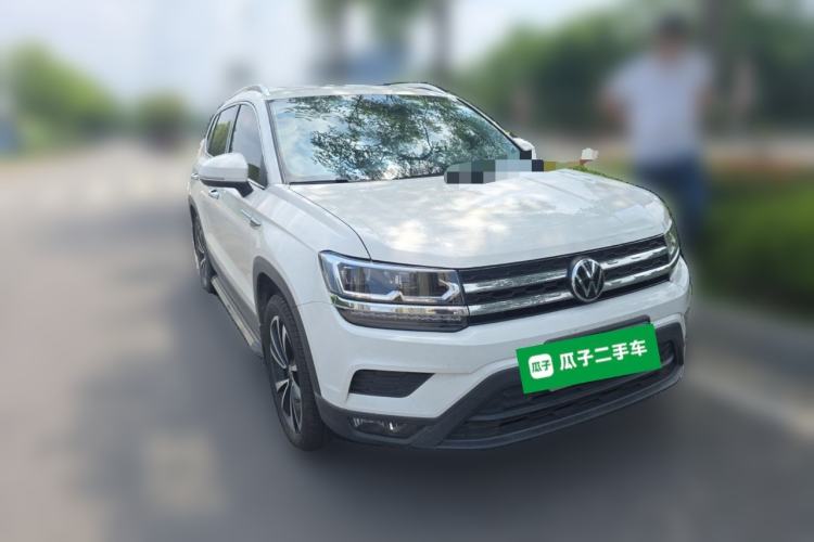 Used Volkswagen Tharu 2021 280TSI Two-Wheel-Drive Luxury Plus Edition Front Right 45 Deg