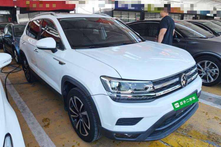 Used Volkswagen Tharu 2021 280TSI Two-Wheel-Drive Luxury Plus Edition Front Right 45 Deg