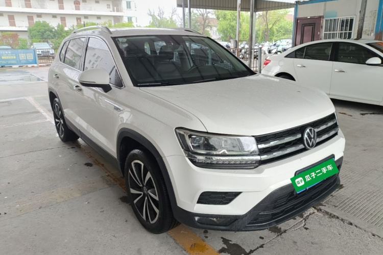 Used Volkswagen Tharu 2021 280TSI Two-Wheel-Drive Luxury Plus Edition Front Right 45 Deg