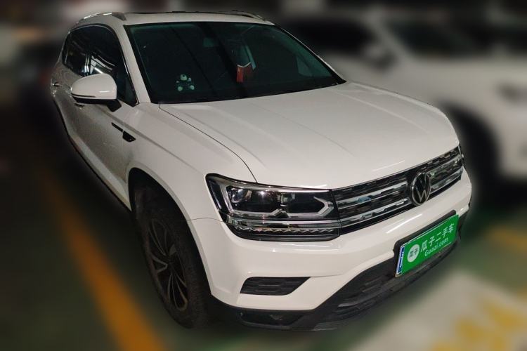 Used Volkswagen Tharu 2021 280TSI Two-Wheel-Drive Luxury Plus Edition Front Right 45 Deg