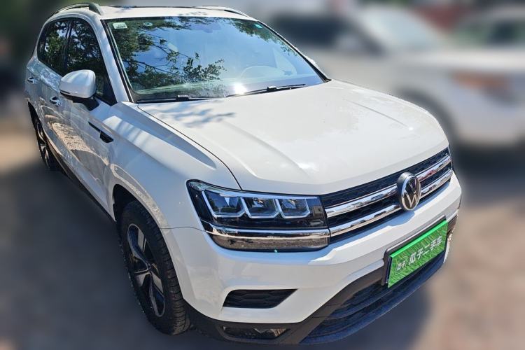 Used Volkswagen Tharu 2021 280TSI Two-Wheel-Drive Luxury Edition Front Right 45 Deg
