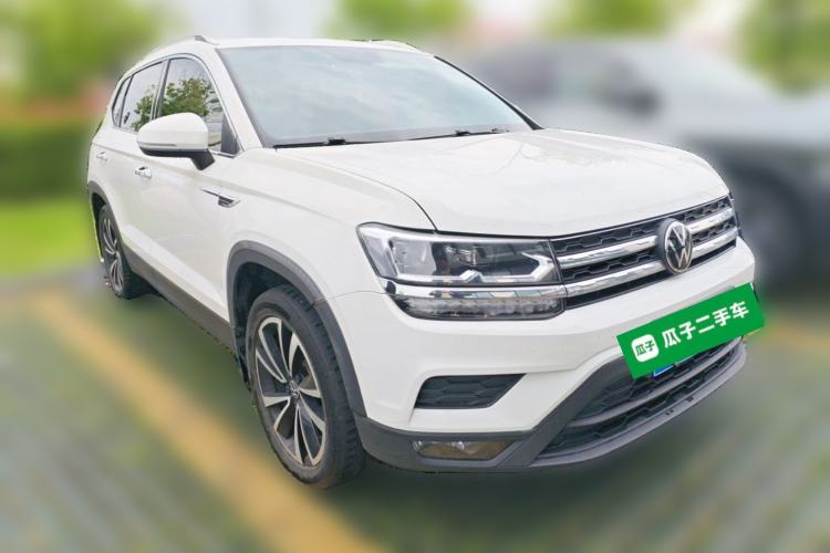 Used Volkswagen Tharu 2021 280TSI Two-Wheel-Drive Luxury Plus Edition Front Right 45 Deg