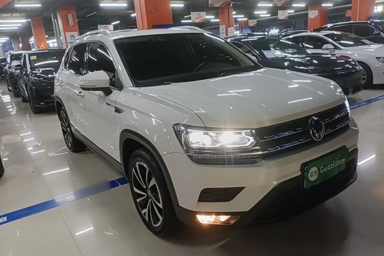 Used Volkswagen Tharu 2021 280TSI Two-Wheel-Drive Luxury Plus Edition Front Right 45 Deg