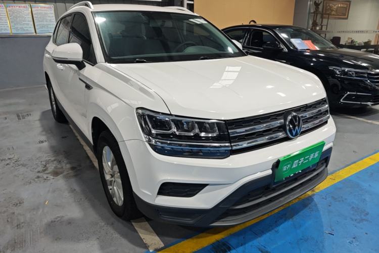 Used Volkswagen Tharu 2021 280TSI Two-Wheel Drive Trend Edition Front Right 45 Deg