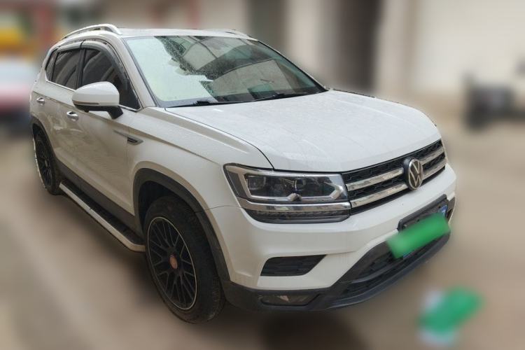 Used Volkswagen Tharu 2021 280TSI Two-Wheel-Drive Luxury Plus Edition Front Right 45 Deg