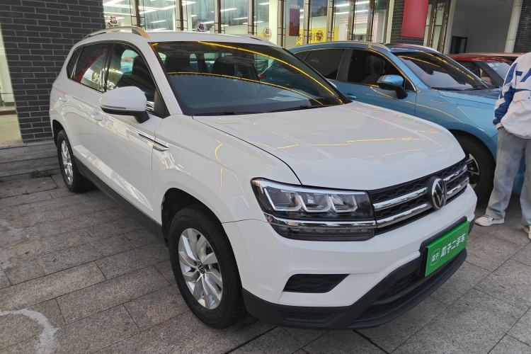 Used Volkswagen Tharu 2021 280TSI Two-Wheel Drive Trend Edition Front Right 45 Deg