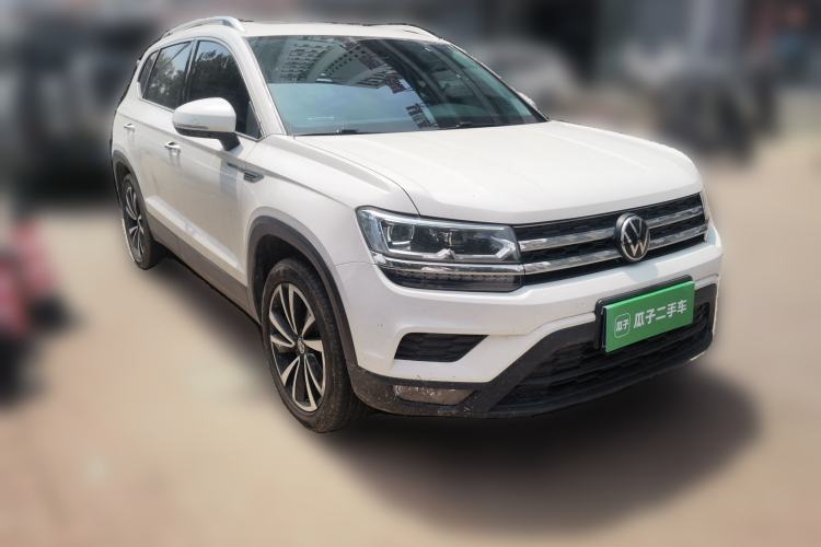Used Volkswagen Tharu 2021 280TSI Two-Wheel-Drive Luxury Plus Edition Front Right 45 Deg