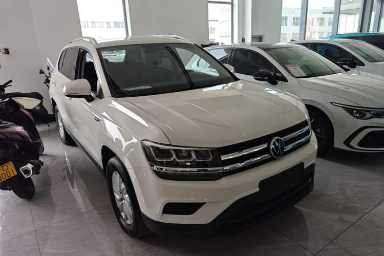 Used Volkswagen Tharu 2021 280TSI Two-Wheel Drive Trend Edition Front Right 45 Deg