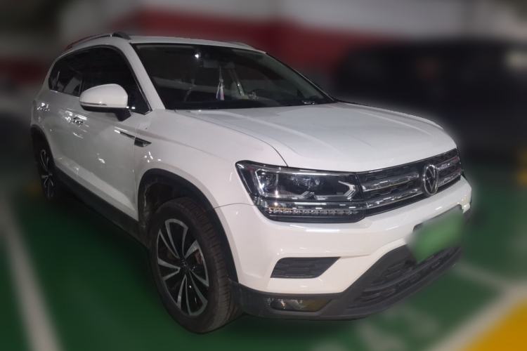 Used Volkswagen Tharu 2021 280TSI Two-Wheel-Drive Luxury Plus Edition Front Right 45 Deg