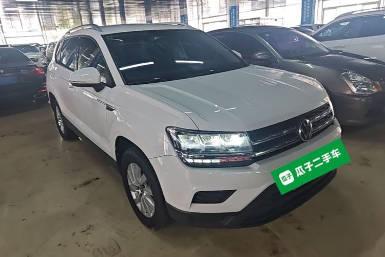 Used Volkswagen Tharu 2021 280TSI Two-Wheel Drive Trend Edition Front Right 45 Deg