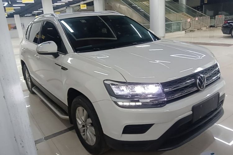 Used Volkswagen Tharu 2021 280TSI Two-Wheel Drive Trend Edition Front Right 45 Deg