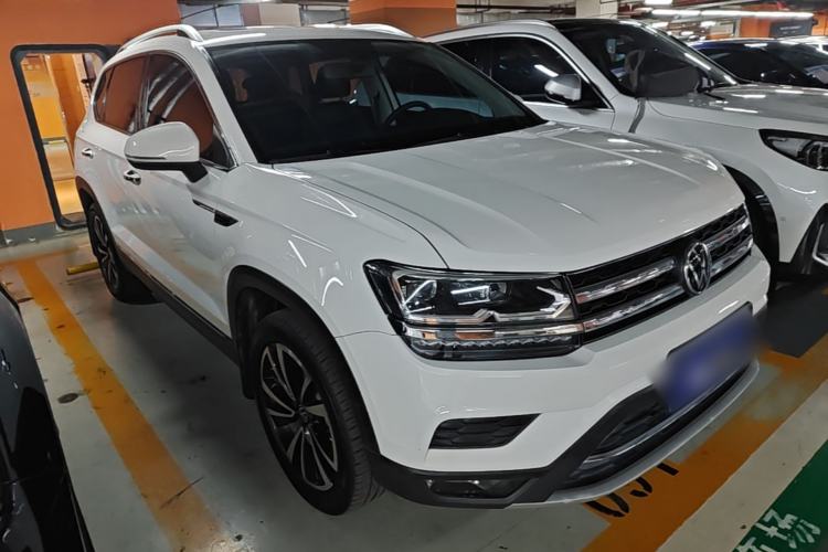 Used Volkswagen Tharu 2021 330TSI All-Wheel Drive Luxury PLUS Version Front Right 45 Deg