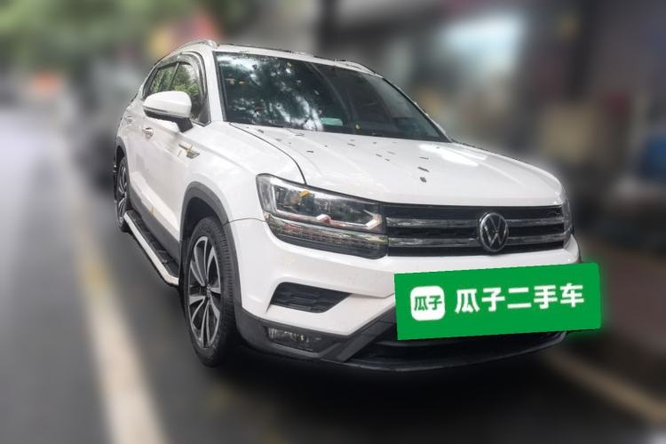 Used Volkswagen Tharu 2021 280TSI Two-Wheel-Drive Luxury Plus Edition Front Right 45 Deg