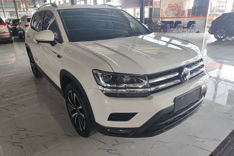 Used Volkswagen Tharu 2021 280TSI Two-Wheel-Drive Luxury Plus Edition Front Right 45 Deg