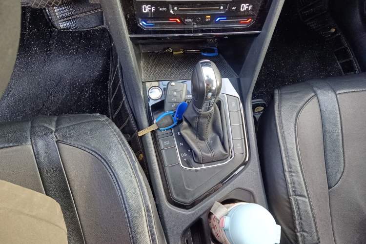 Used Volkswagen Tharu 2021 280TSI Two-Wheel Drive Comfort Edition Gear Lever