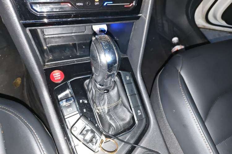 Used Volkswagen Tharu 2021 280TSI Two-Wheel Drive Comfort Edition Gear Lever