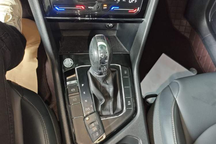 Used Volkswagen Tharu 2021 280TSI Two-Wheel Drive Comfort Edition Gear Lever