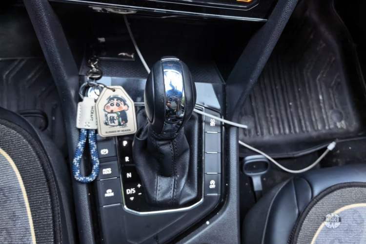 Used Volkswagen Tharu 2021 330TSI Four-Wheel Drive Luxury Edition Gear Lever