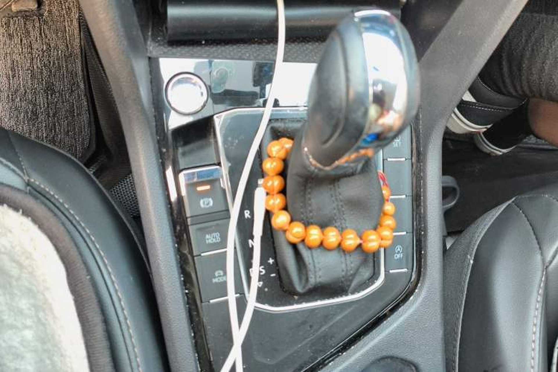 Used Volkswagen Tharu 2021 280TSI Two-Wheel-Drive Luxury Plus Edition Gear Lever
