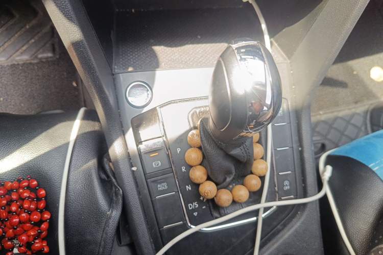Used Volkswagen Tharu 2021 280TSI Two-Wheel Drive Trend Edition Gear Lever
