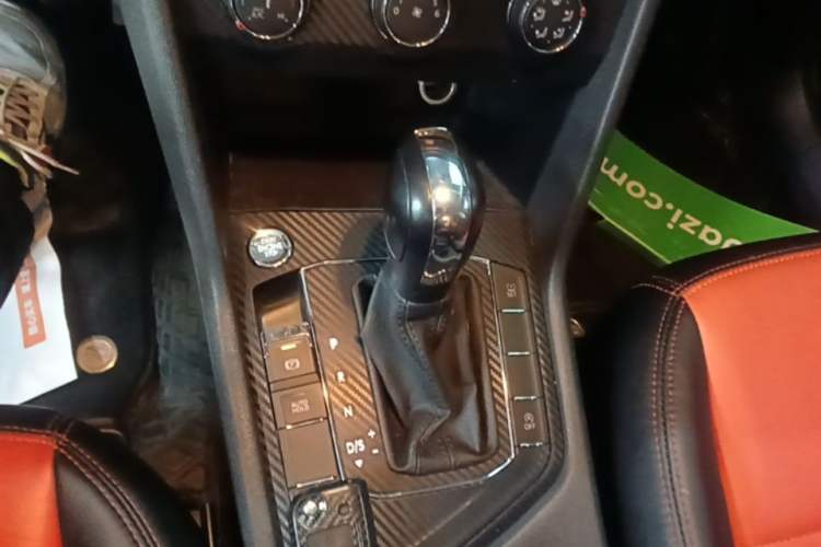 Used Volkswagen Tharu 2021 280TSI Two-Wheel Drive Trend Edition Gear Lever