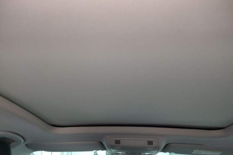 Used Volkswagen Tharu 2021 280TSI Two-Wheel-Drive Luxury Plus Edition Headliner