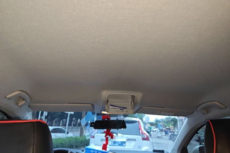 Used Volkswagen Tharu 2021 280TSI Two-Wheel Drive Trend Edition Headliner