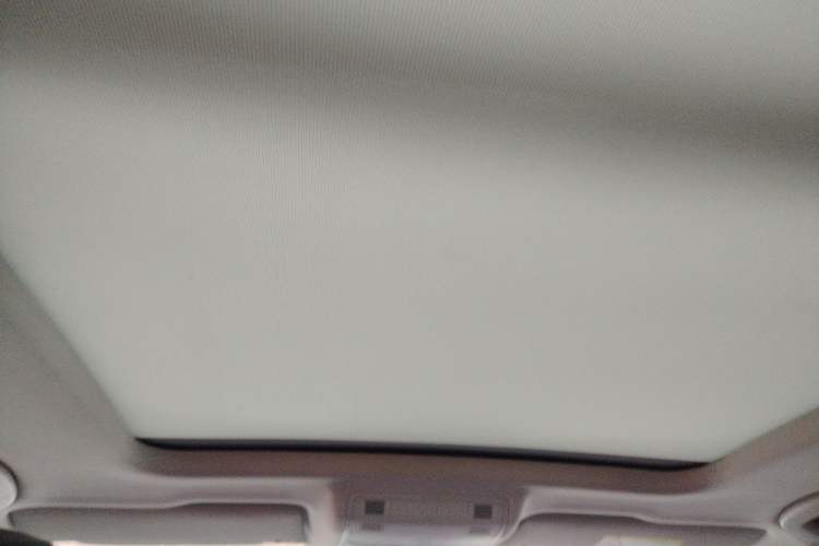 Used Volkswagen Tharu 2021 280TSI Two-Wheel-Drive Luxury Plus Edition Headliner