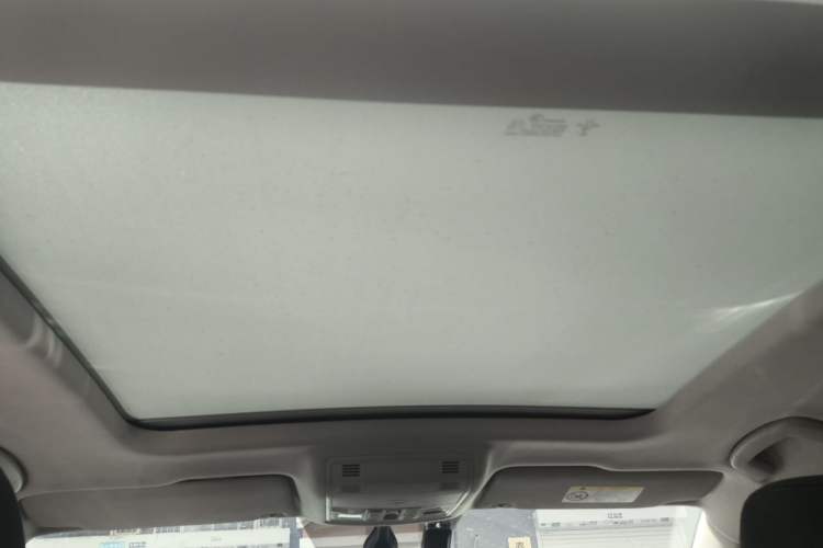 Used Volkswagen Tharu 2021 280TSI Two-Wheel-Drive Luxury Plus Edition Headliner