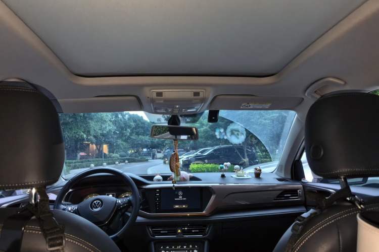 Used Volkswagen Tharu 2021 330TSI Four-Wheel Drive Luxury Edition Headliner