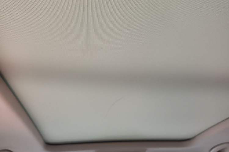 Used Volkswagen Tharu 2021 280TSI Two-Wheel-Drive Luxury Plus Edition Headliner