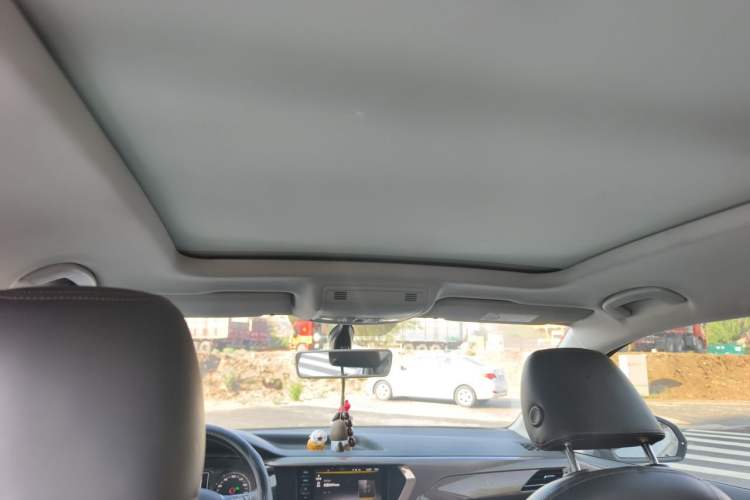 Used Volkswagen Tharu 2021 280TSI Two-Wheel Drive Comfort Edition Headliner