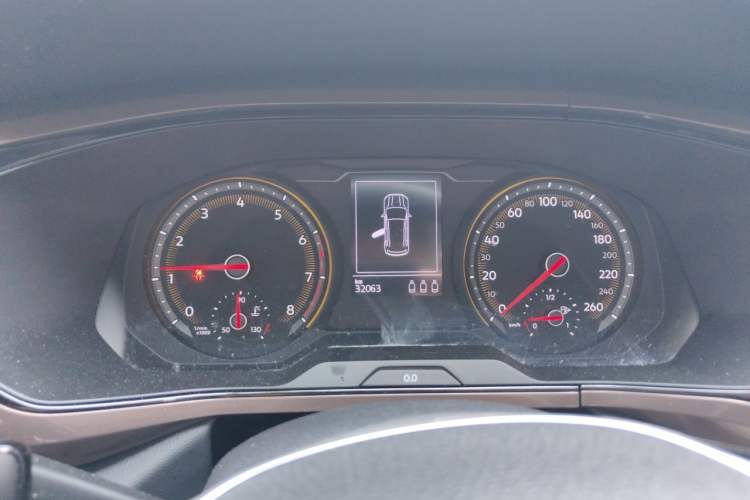 Used Volkswagen Tharu 2021 280TSI Two-Wheel-Drive Luxury Plus Edition Instrument Cluster