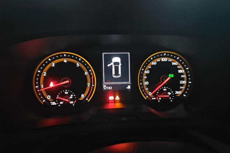 Used Volkswagen Tharu 2021 330TSI All-Wheel Drive Luxury PLUS Version Instrument Cluster